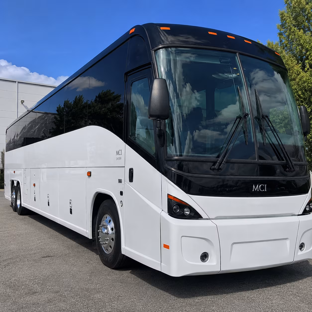 25 passenger minibus