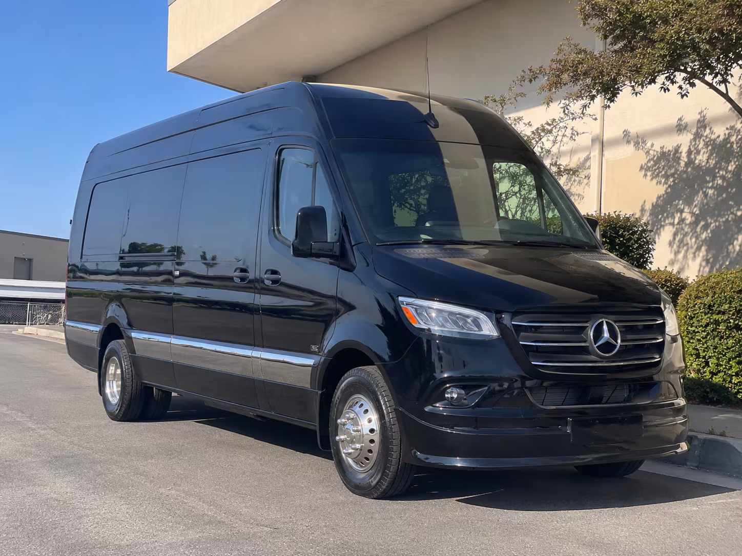 bus rental options for parma trips