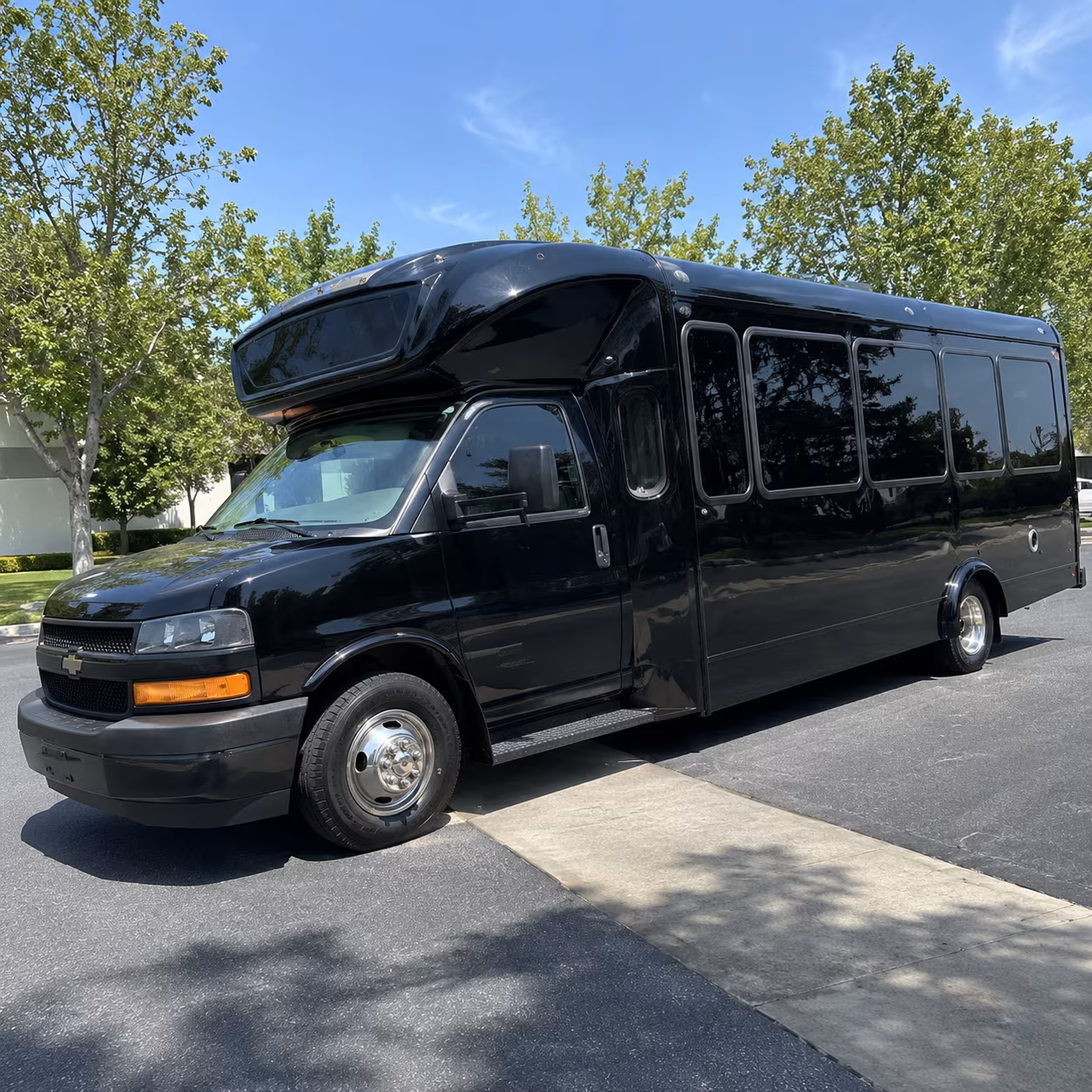 bus rentals for parma wine festival and seasonal event groups