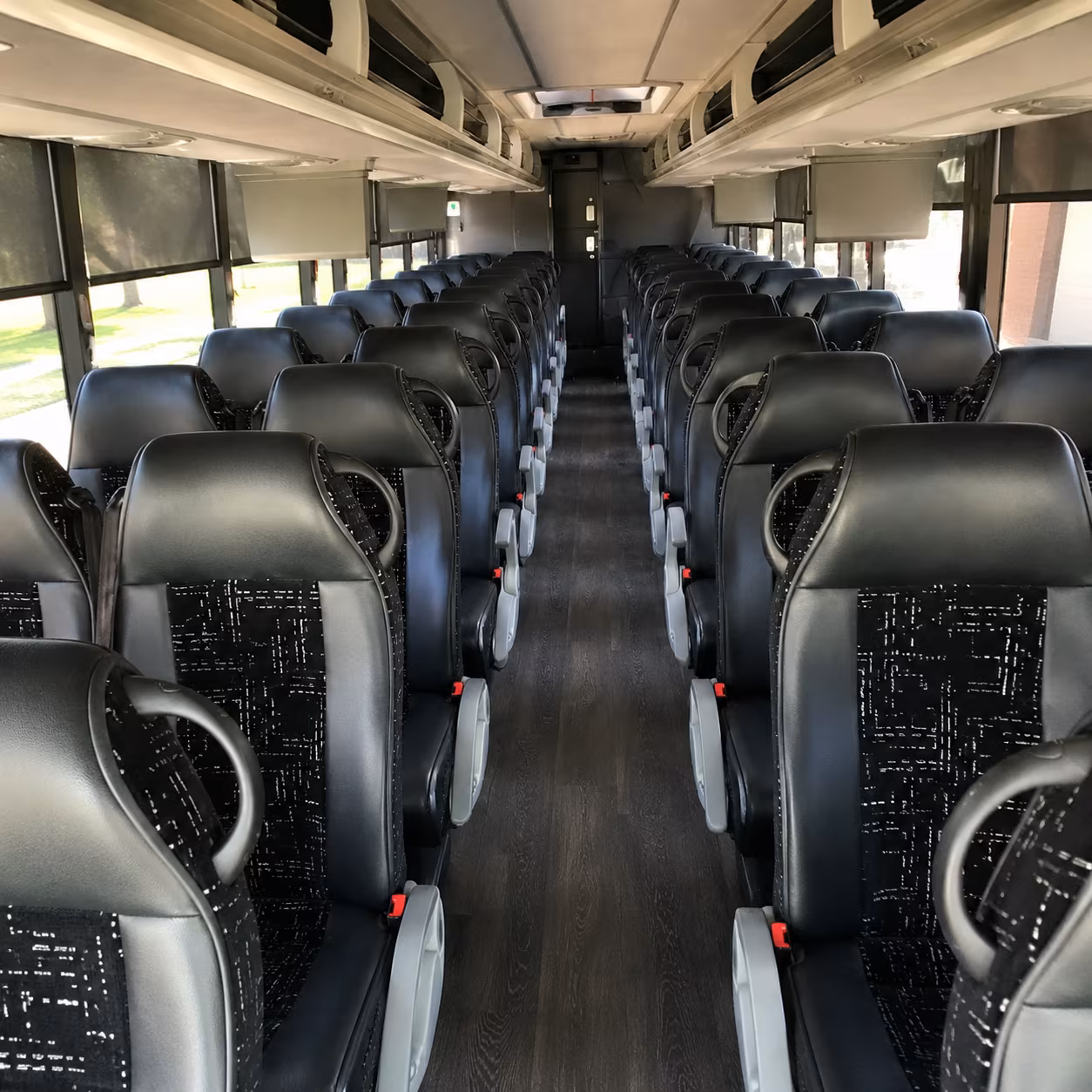 charter bus rentals for trade shows and convention travel near cleveland