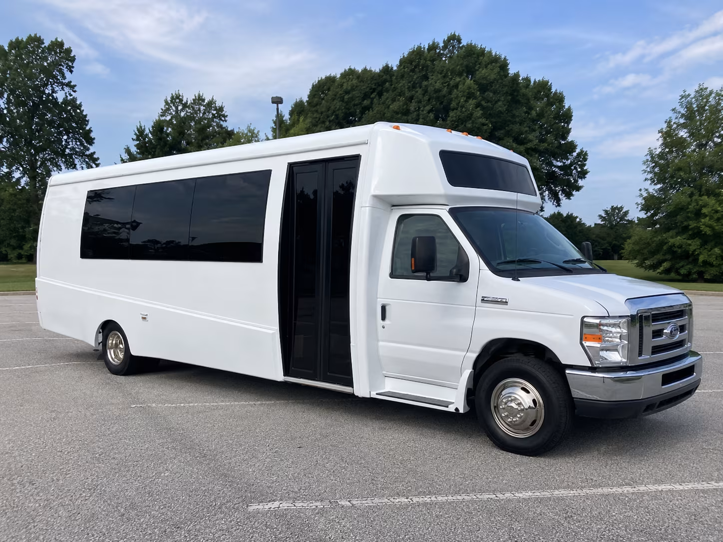 parma 18 passenger party bus