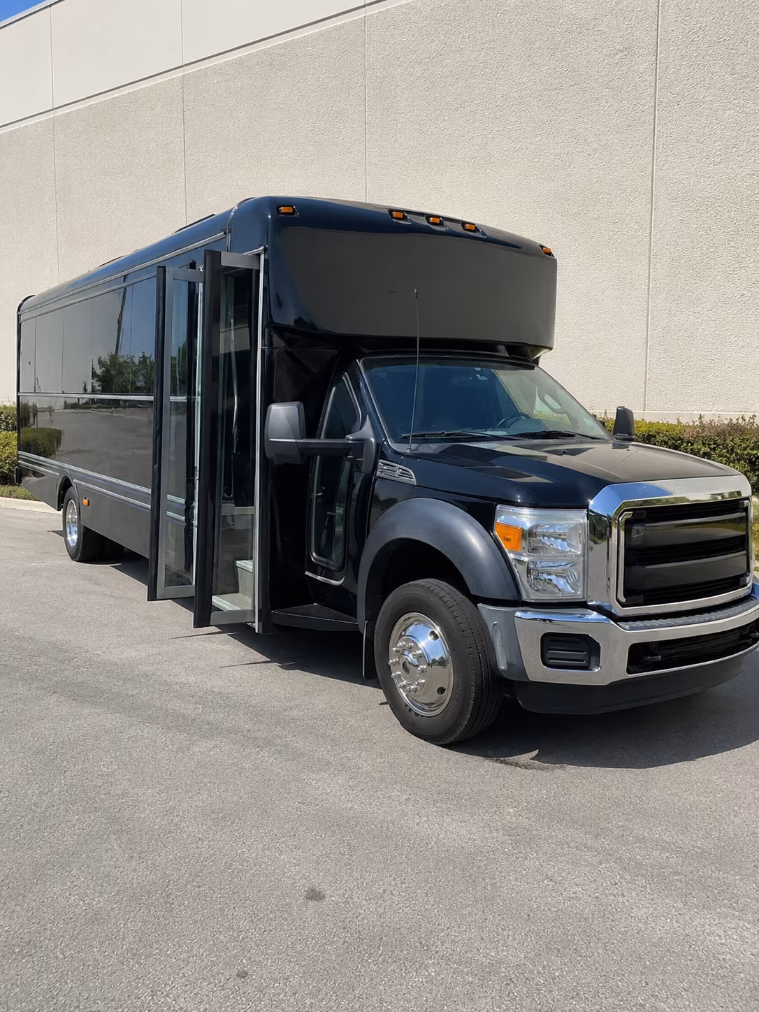 parma quinceanera sweet 16 party bus rental