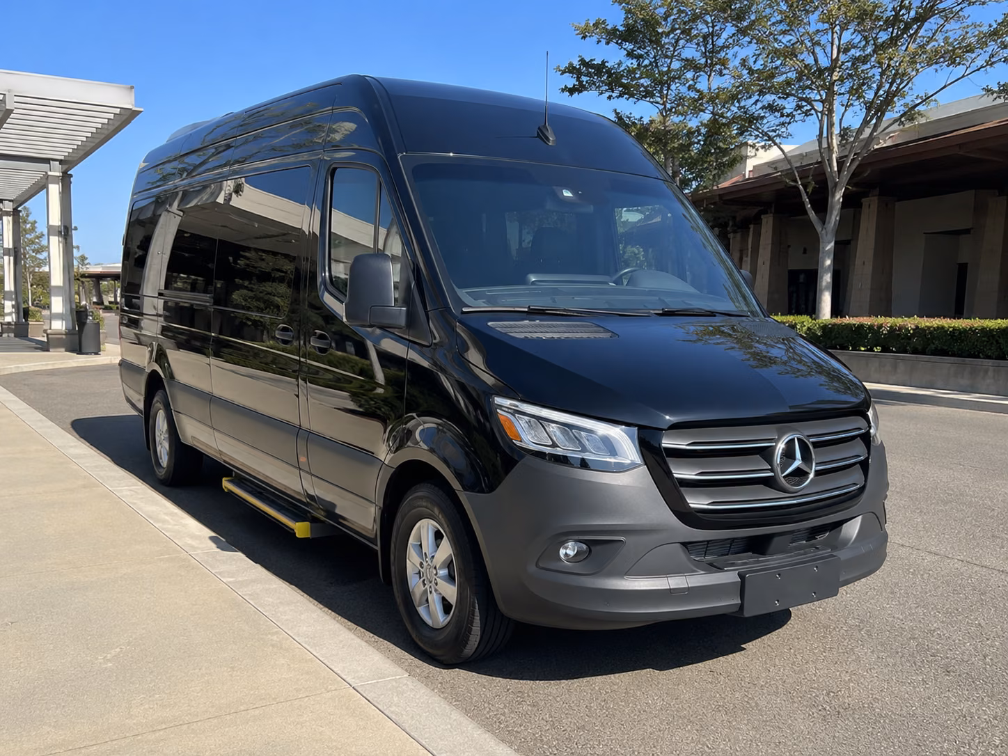 reserve transportation for your next corporate event 3